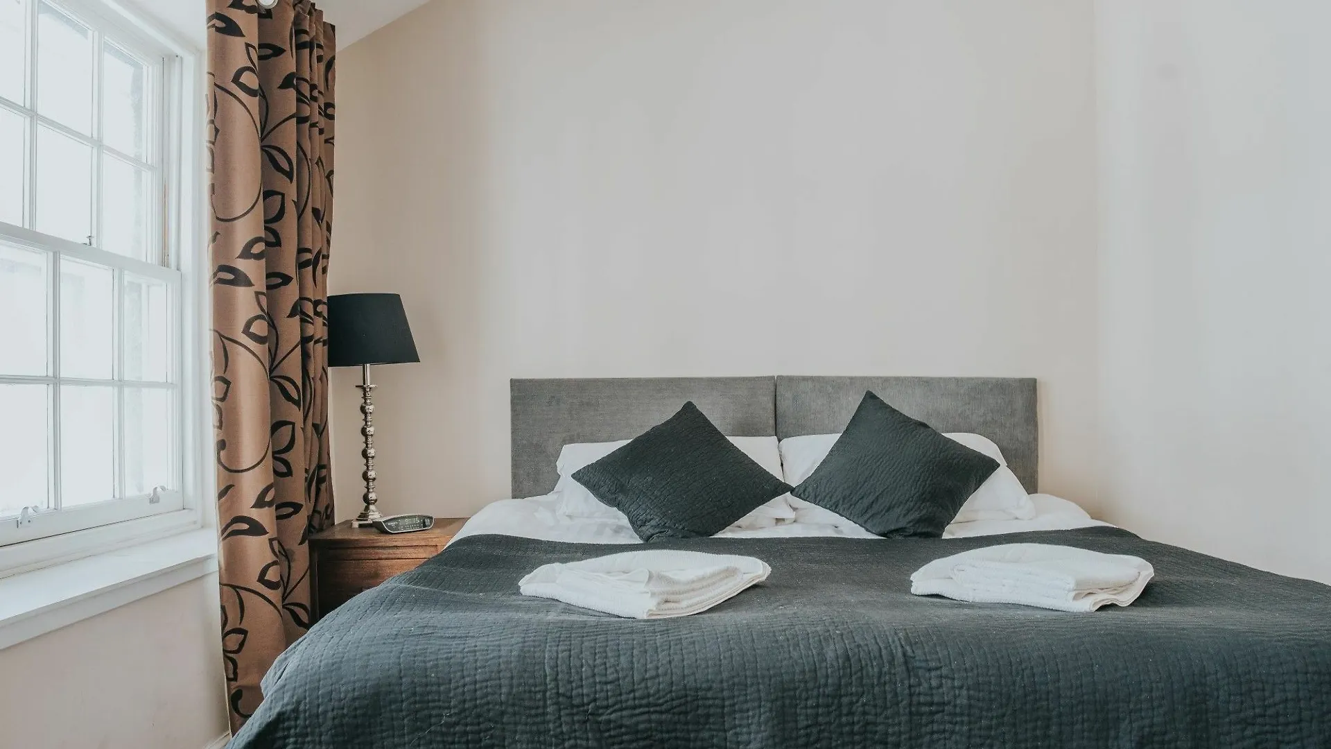 Apartment Reizand Apartments, Young St Edinburgh